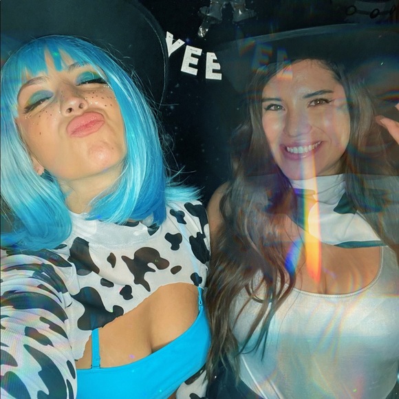 Meet your posher, Jordyn - Picture 2 of 16